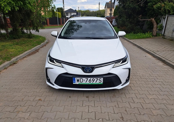 Toyota Corolla cena 86100 przebieg: 60000, rok produkcji 2021 z Piaski małe 211